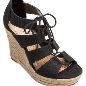 💛 Merona Wedge Lace-up Sandal 💛